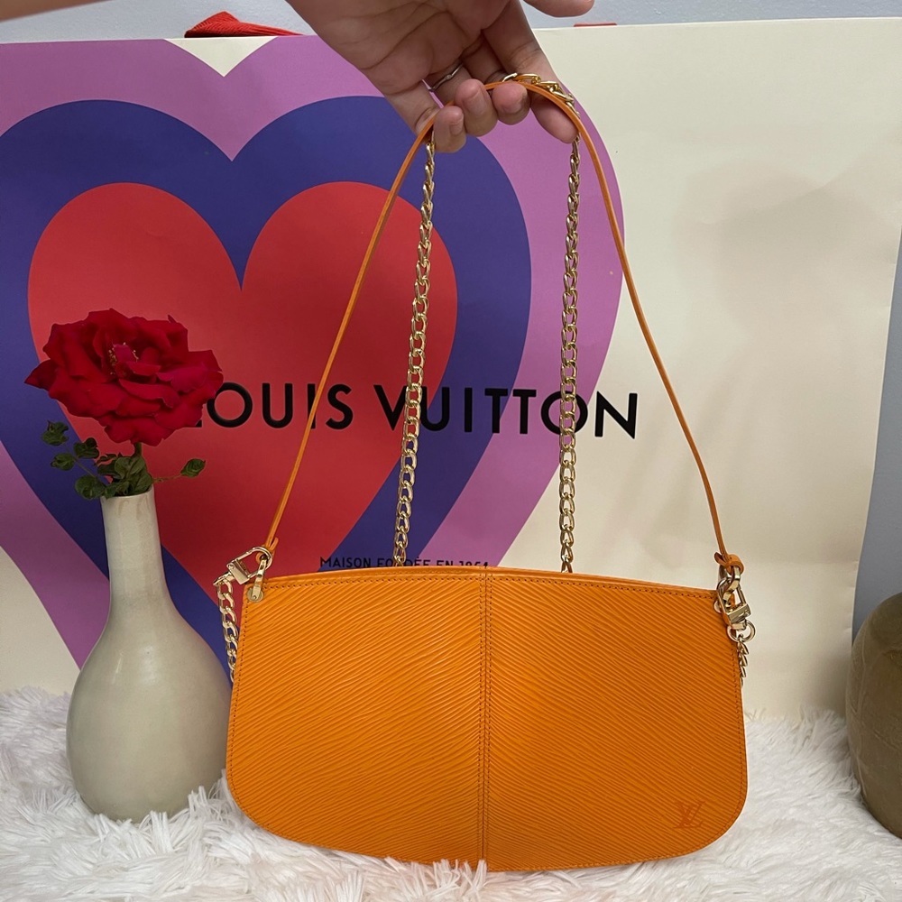 Authentic Louis Vuitton Lv Epi Pochette Pouch bag